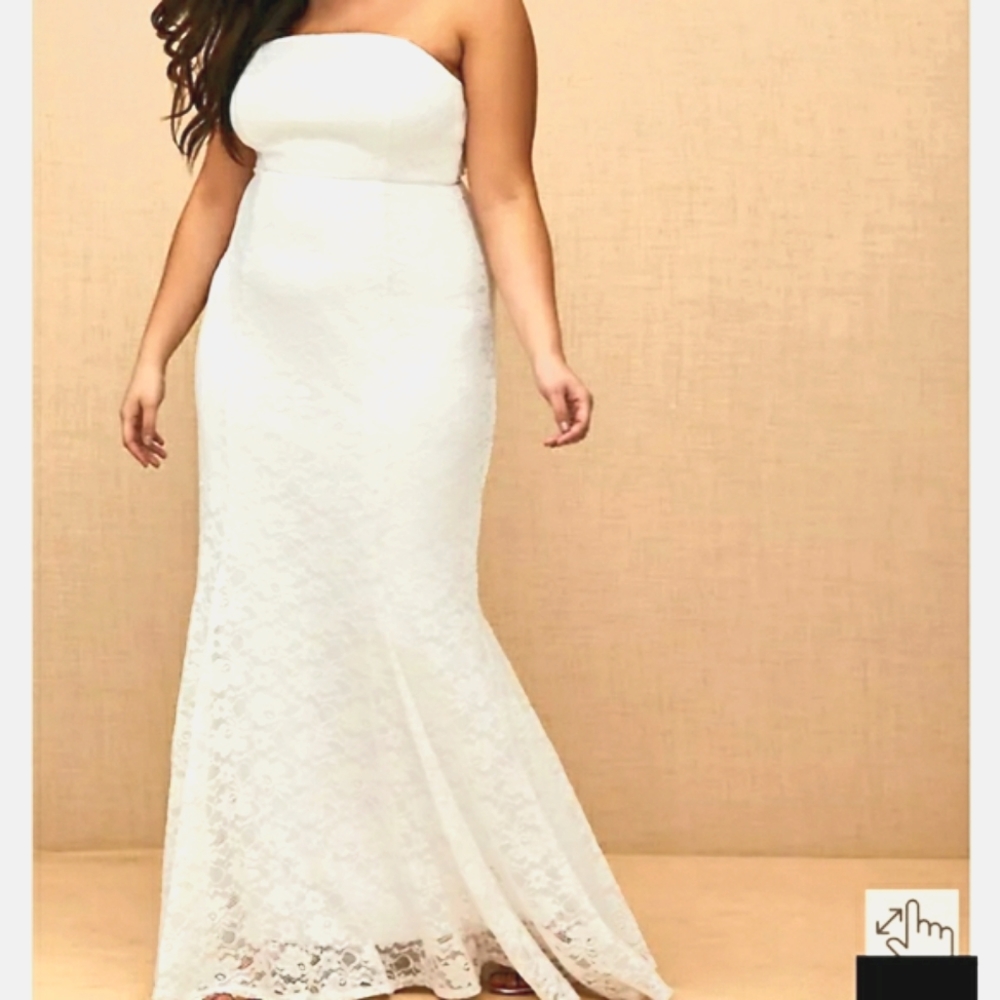 torrid White Lace Strapless Fit & Flare Wedding Dress size 14 NWT